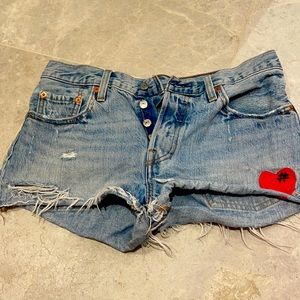 Levi's short shorts size w28 denim shorts